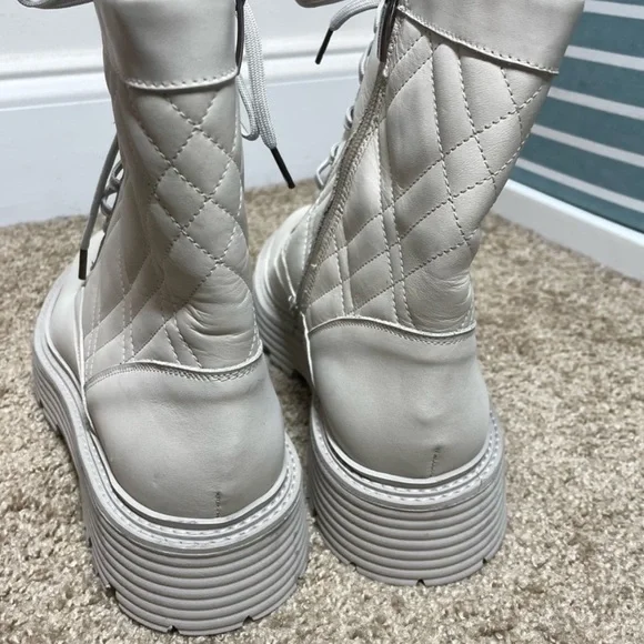 La Canadienne Yasmine Women's Leather Boot - Picture 6 of 9